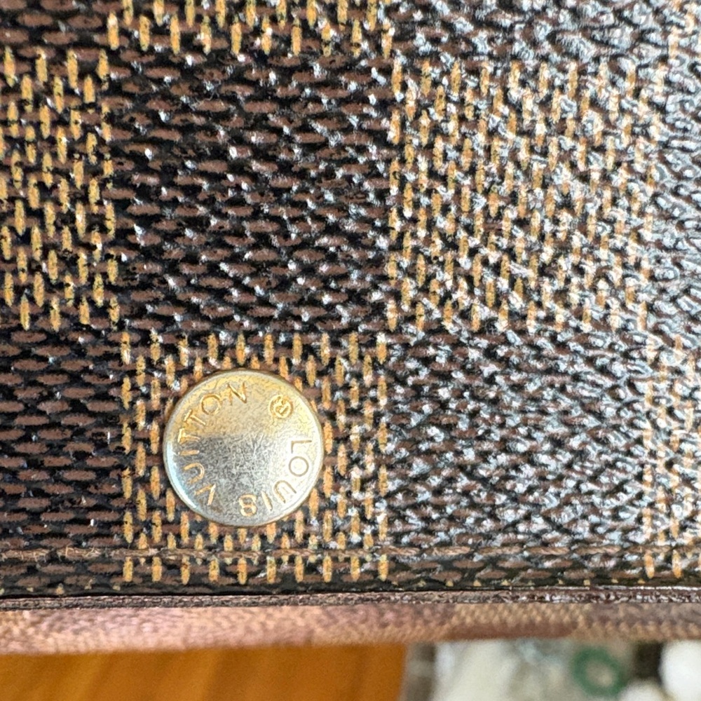 Louis Vuitton Wallet with Button Closure - Picture 3 of 13